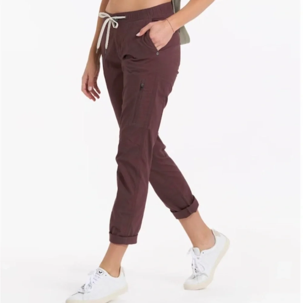 Vuori Womens Ripstop Pants - NWT - Picture 3 of 4